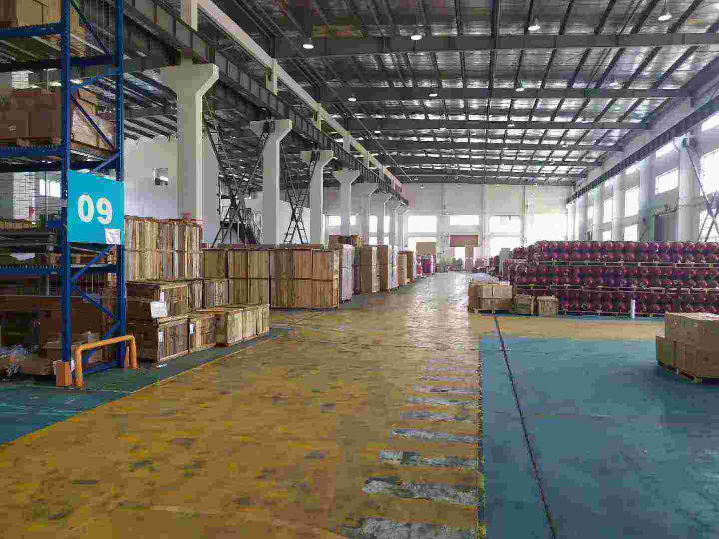 浦東臨港園區(qū)獨(dú)棟廠區(qū)20000平帶環(huán)評(píng)行車(chē)高10米